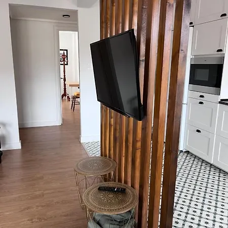 Apartment For 4 In Casa Natalia No Elevator Leioa
